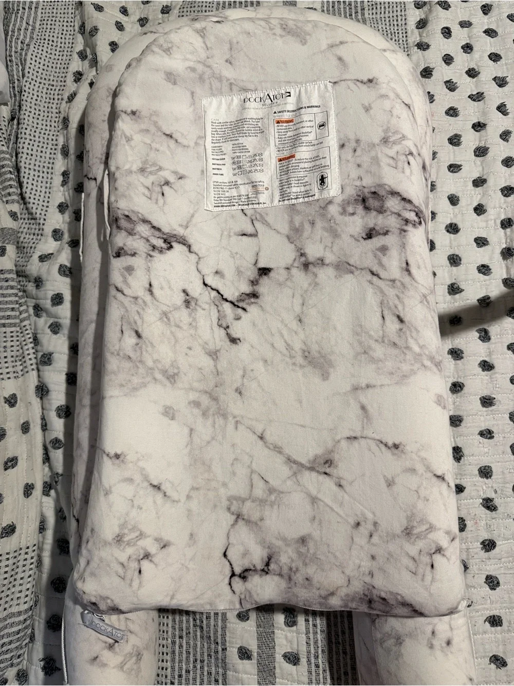 DockATot Deluxe+ Infant Lounger in White Marble